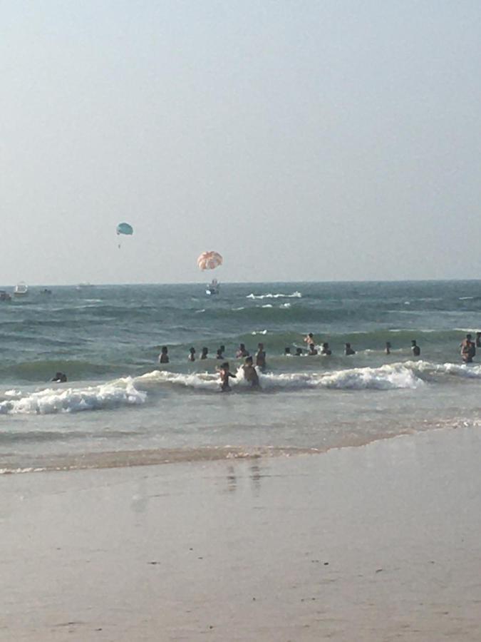 Fullmoon Beach Place Candolim Eksteriør billede